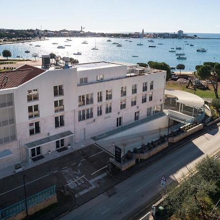 Humagum Sea View Apartment - Garden Palace Umag Ngoại thất bức ảnh