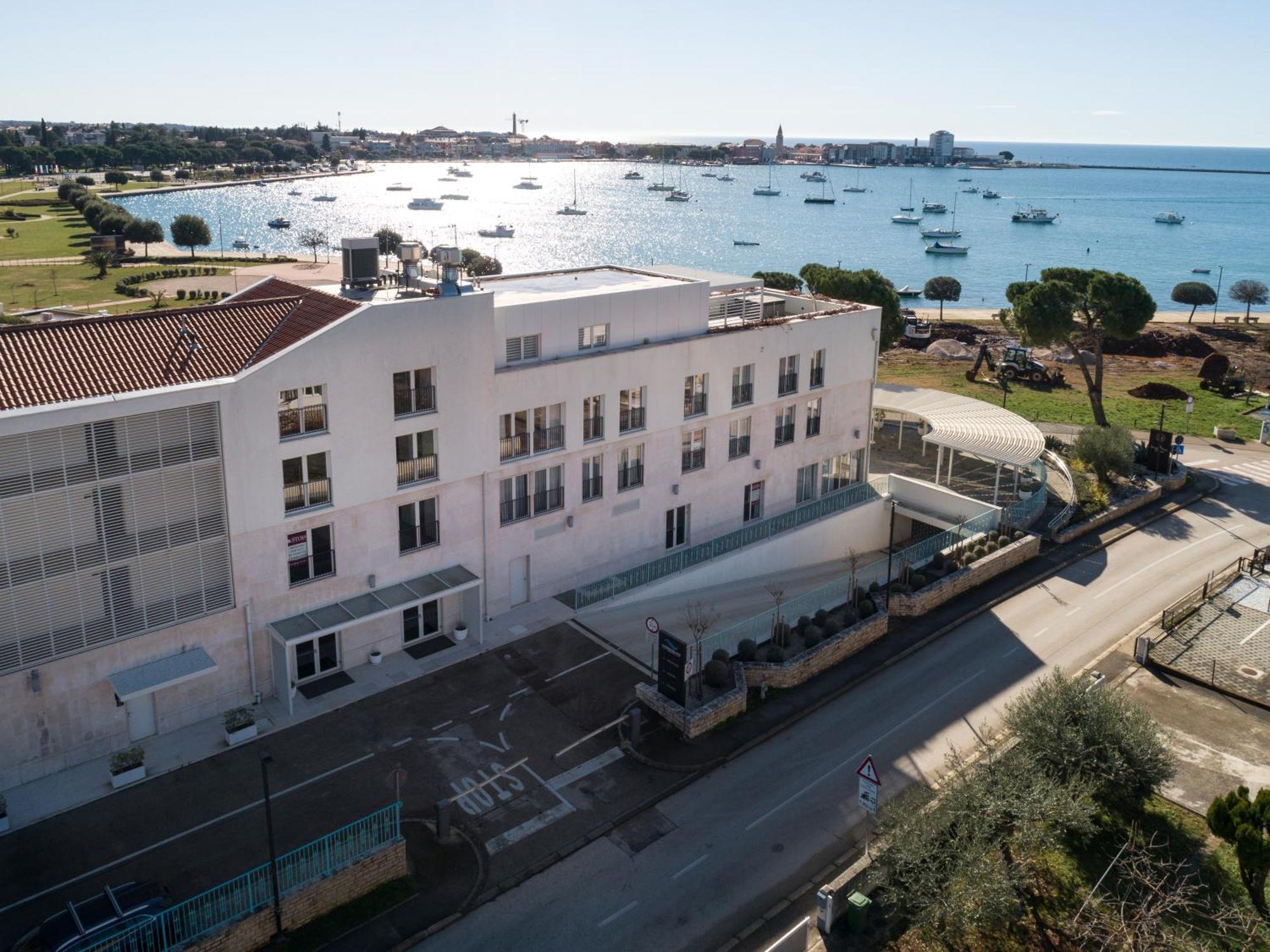 Humagum Sea View Apartment - Garden Palace Umag Ngoại thất bức ảnh
